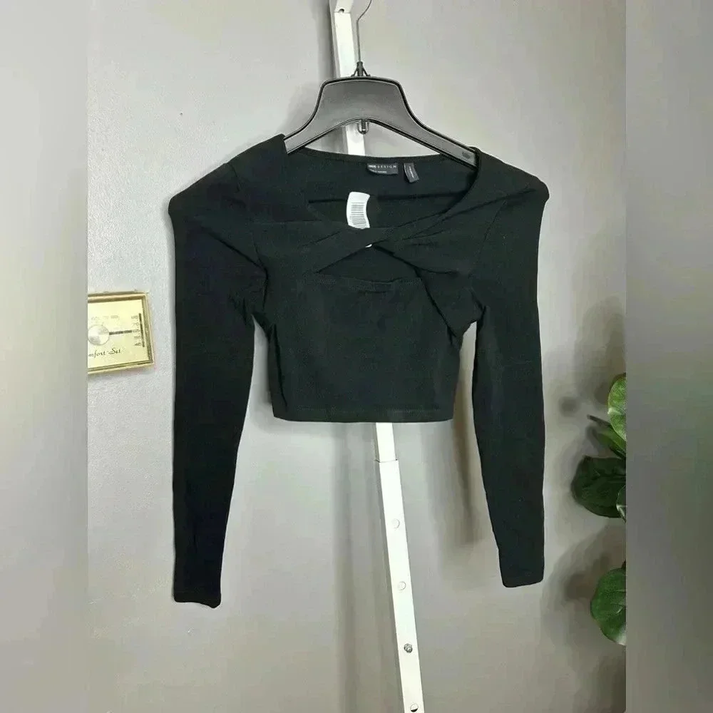 ❤️ASOS NWOT twist detail long sleeve crop in black size 2 - Picture 2 of 5